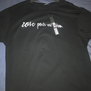 BLK DNM T-shirt  - Helt oanvänd