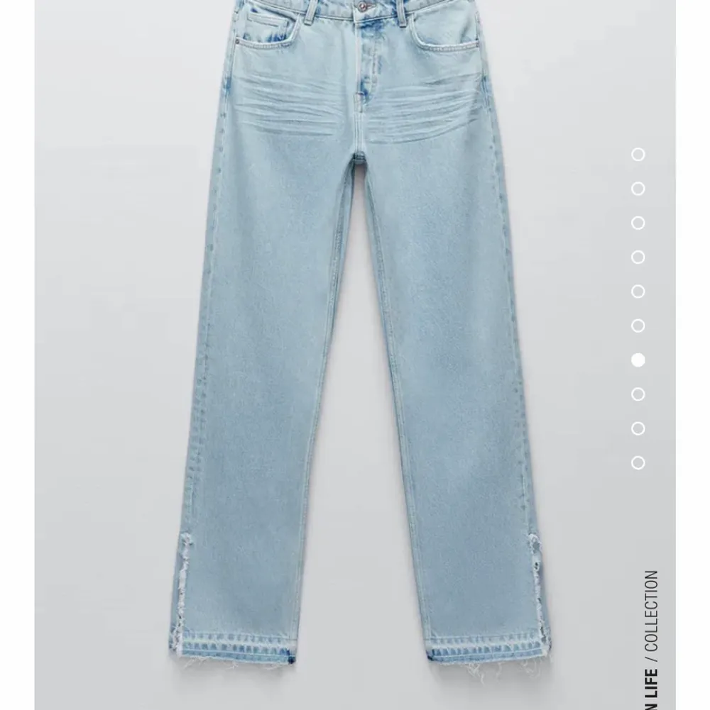 Säljer pga för små för mig. Inköpta i augusti och bra skick. Jag är 176 som referens och de är långa på mig (se bild 3). Jeans & Byxor.