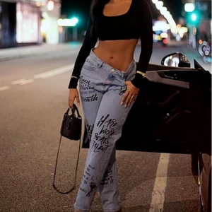 Ljusblåa jeans st. S - Säljer dessa supersnygga jeans från jeansindustry pga fick de i fel storlek.  Storlek S/36 passar även XS. 