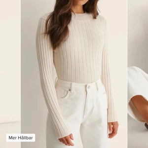 Ribbad tröja - Beige ribbad tröja från Nakd. Använd endast en gång så mycket fint skick! 90kr, köpare står för ev frakt💕