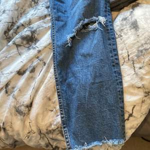 Blåa ”raka” jeans från lager 157. ”Lender”
