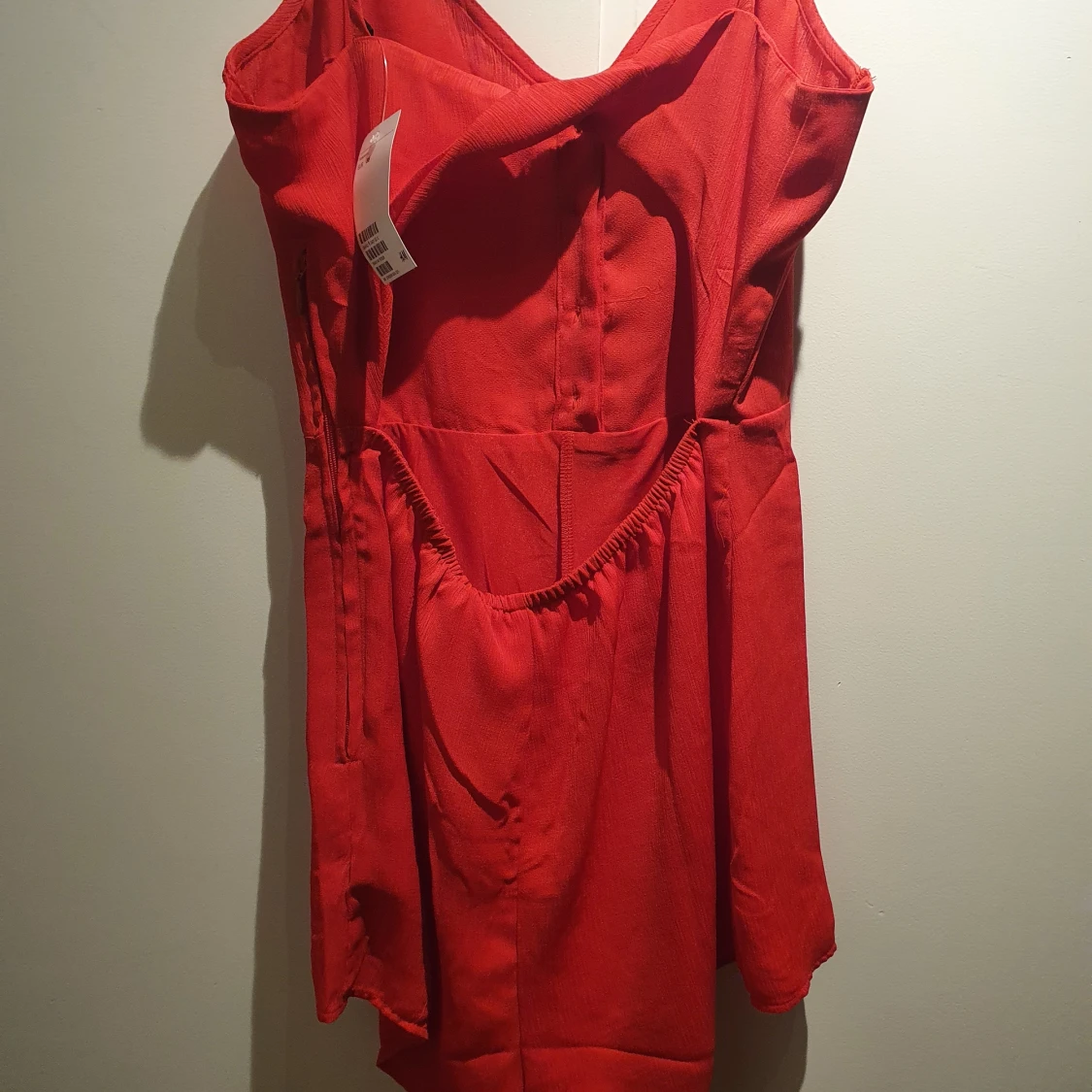 Fin röd jumpsuit i stl 38  - 91