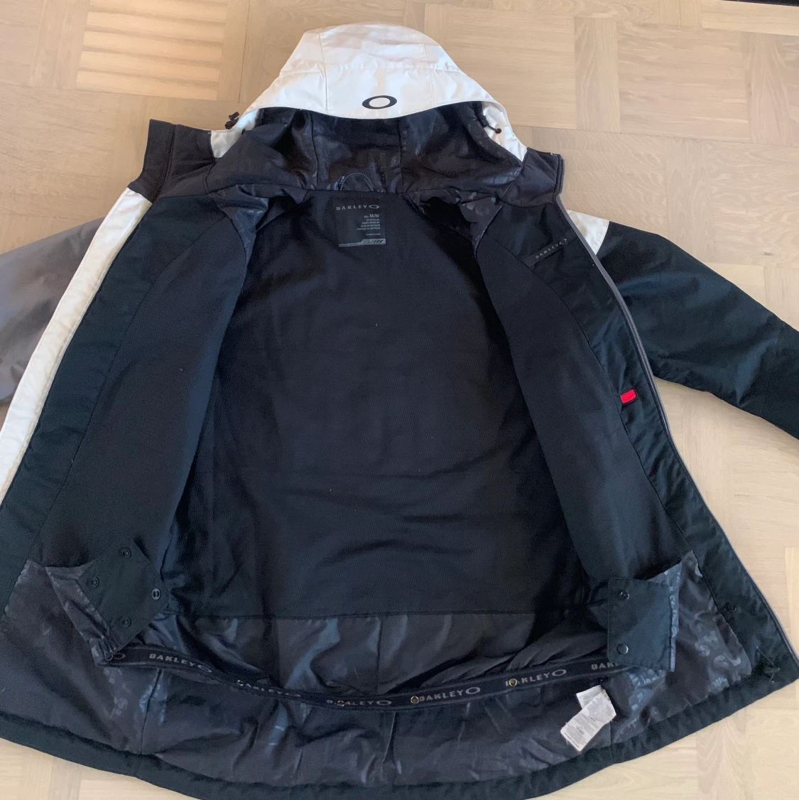 Oakley jacka  - 91