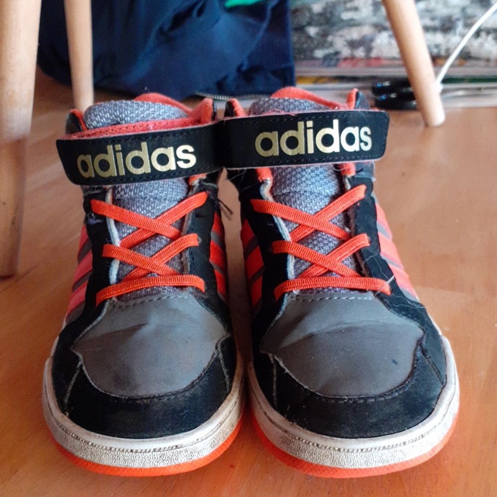 Adidas barn skor - Adidas | Plick Second Hand