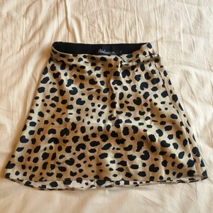 Realisation Par cookies-kjol - Använd Max 3 gånger. Säljer för den är för liten:(