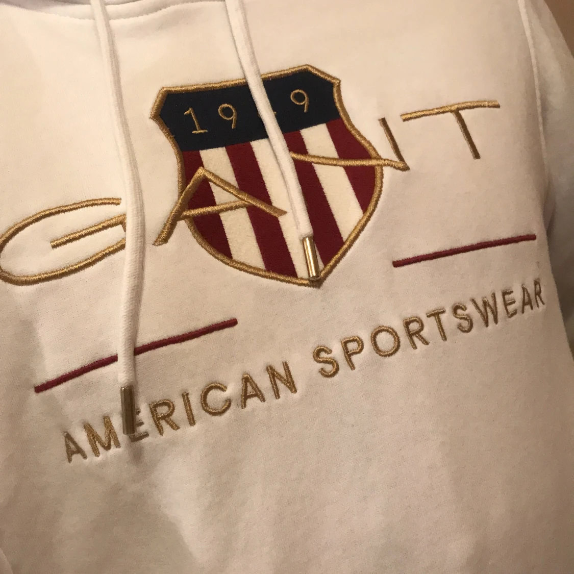 Archive shield Gant hoodie (vit) - 91