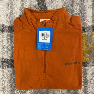 Columbia klamath range II orange fleece  - Columbia klamath range II orange fleece tröja  Tillgängliga storlekar som jag säljer: S, M, L  tröjorna är helt nya och oöppnade !  Mitt pris/st: 125+frakt  Ordinarie pris från asos: 299kr+40kr frakt 