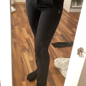 Kostymbyxor - Kostymbyxor, använt par gånger men inga skador eller fläckas osv 