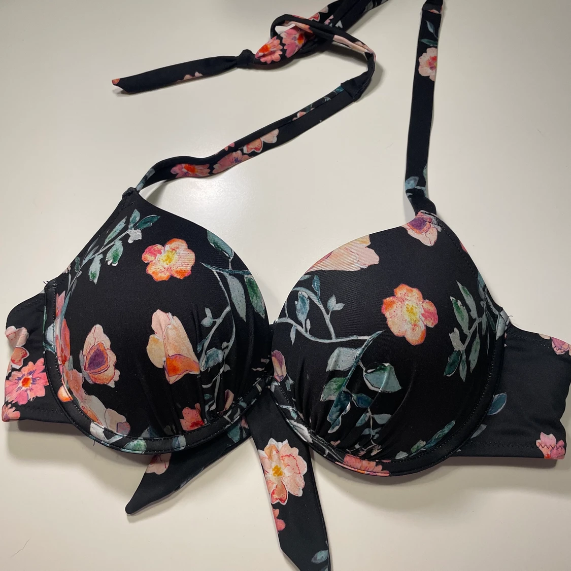 Bikiniöverdel pushup