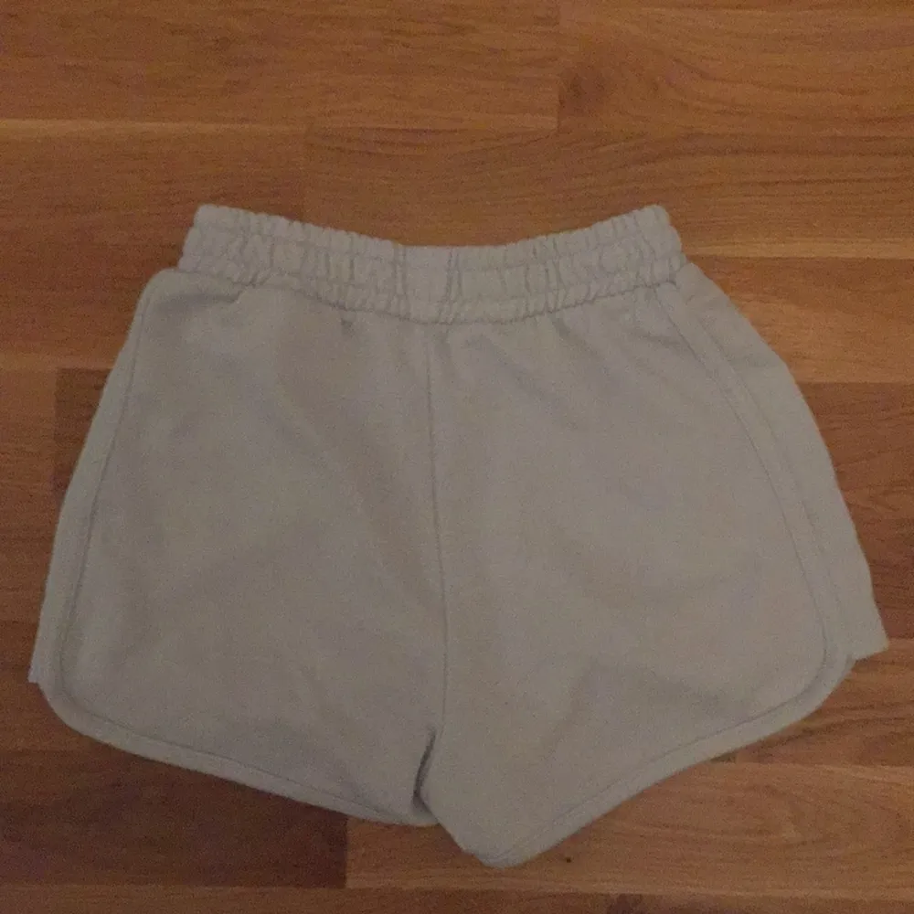 Sköna mjukis shorts från H&M storlek 152😃. Shorts.