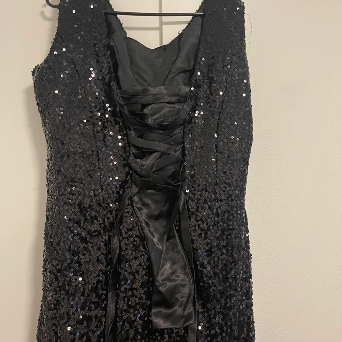 Svart festklänning.  - 91