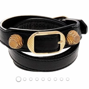 Äkta Balenciaga armband  - Äkta Balenciaga armband i bra skick. Använd endast ett få tal gånger! 