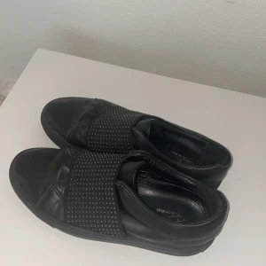 Skor från Rizzo - Nästan nyskick, i storlek 40💞