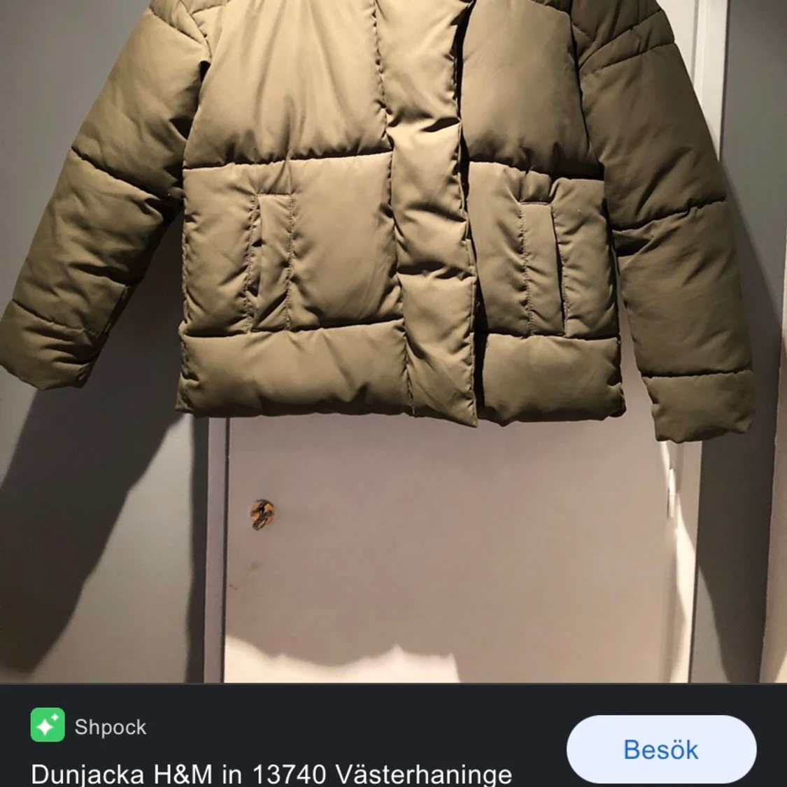 Söker!!!!!! Vadderad jacka med huva khakigrön - 90