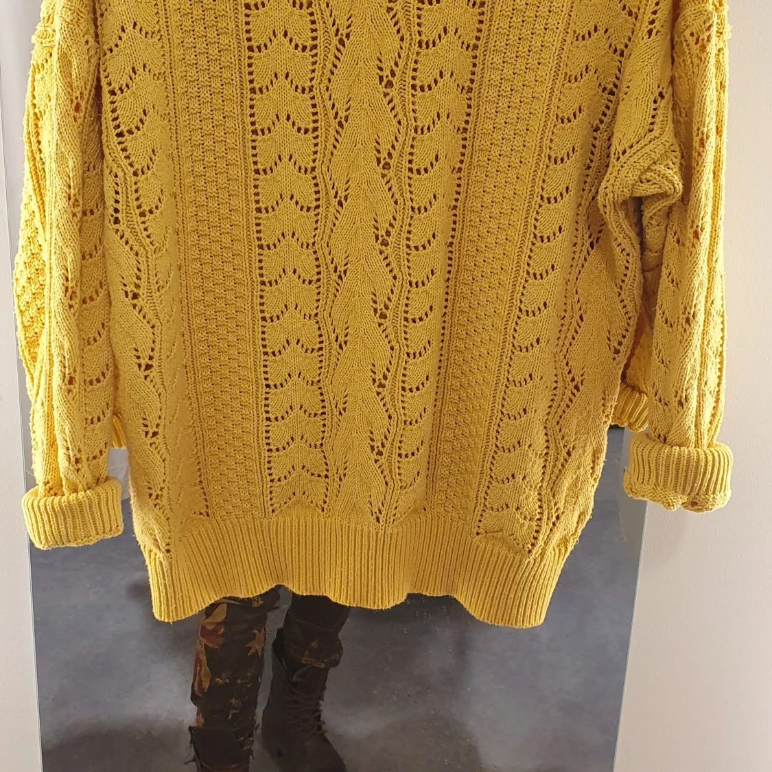 Mycket mycket söt och unik stickad tröja  - 91