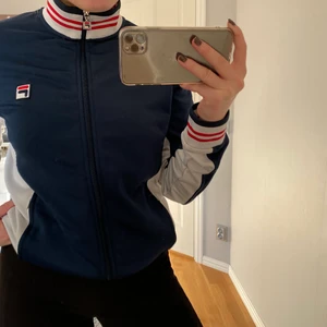 Fila tröja - Säljer en tröja från fila i storlek S. Säljs för 150kr+frakt