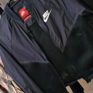 Nike jacka - Som ny . 