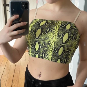 tube top - snake print tube top från Shein! Frakt tillkommer 💓