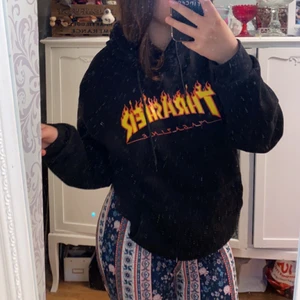fake THRASHER HOODIE - Säljer igen pga oseriös köpare. 166kr med frakt. Ser äkta ut 