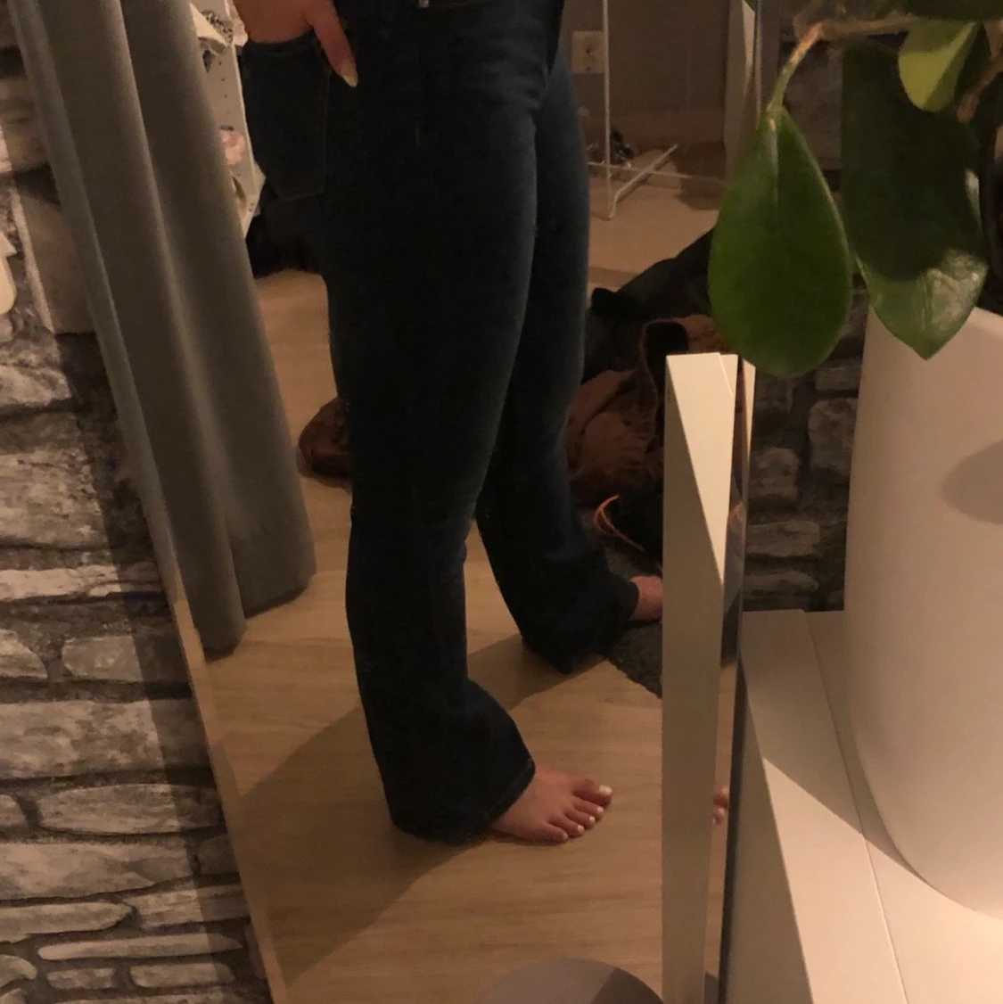 mörkblåa jeans - 91