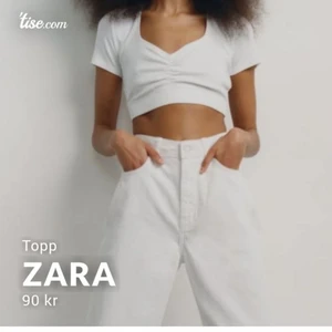 Zara croppad topp - Helt ny och oanvänd. Storlek large (liten i storleken) så mer som en medium. 