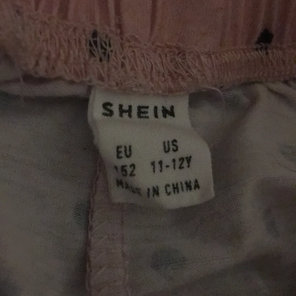 Pyjamasshorts ifrån SHEIN storlek 152 - 91