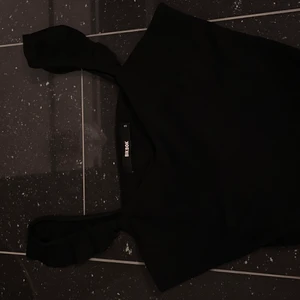 Topp - Jättefin topp från bikbok