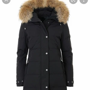 Hollies subway jacka - Säljer denna fina hollies subway jacka. Använt den i ungefär 1,5 vinter men jacka är som i nyskick. Säljer den på grund av att den tyvärr blivit för liten. Kan skicka fler bilder och priset går att diskutera :)