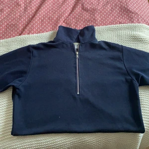 Signature tröja - Snygg tröja från signature, stl M, känns som s/m. Hör av er vid intresse eller frågor☺️❤️