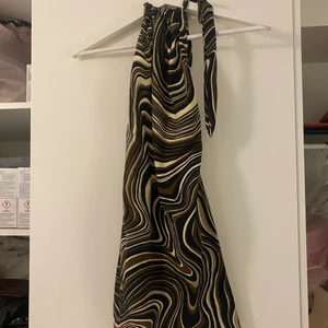 Klänning  - Unik klänning, storlek s, aldrig använd ❤️  150kr frakt ingår ❤️‍🔥❤️‍🔥