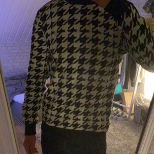 Sweatshirt   - Strl S, från Jack & Jones 