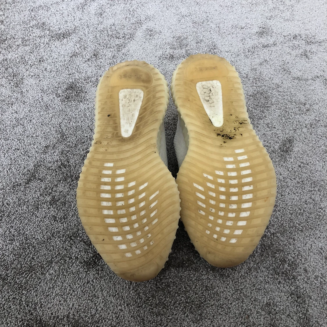 Yeezy 350 Cream White - 91