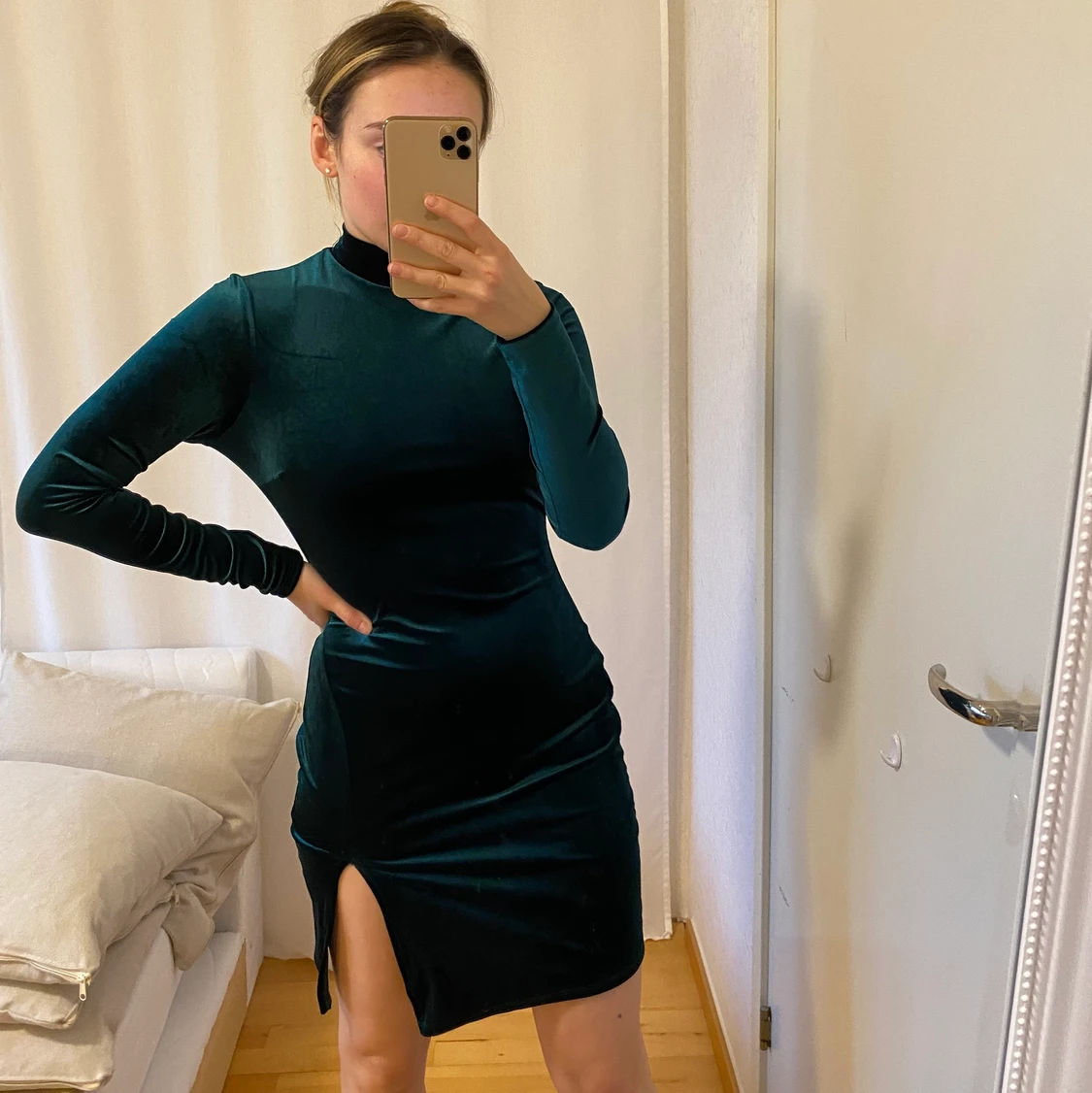 Grön sammetsklänning