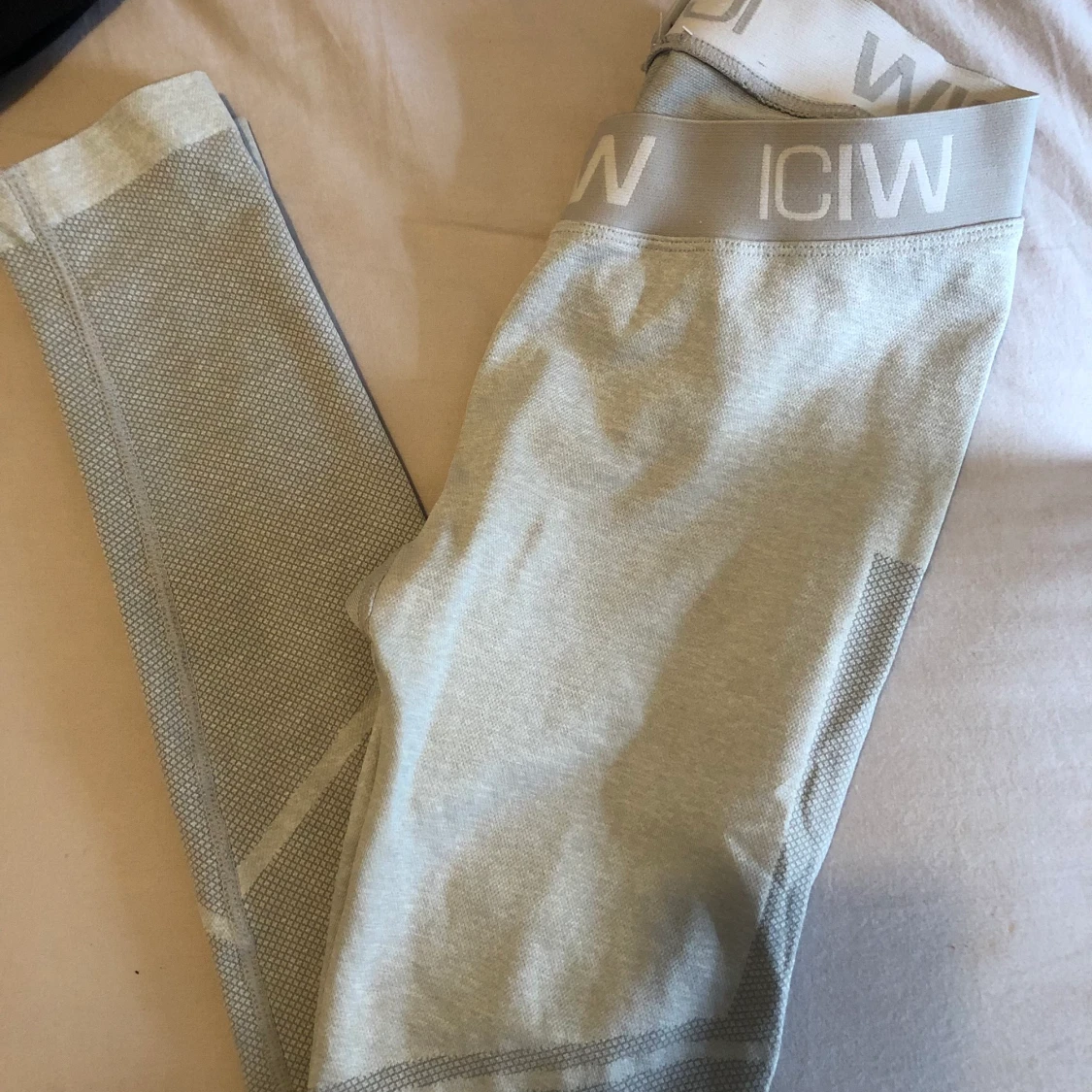 ICIW tights