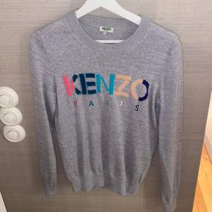Super fin nästan oanvänd kenzo tröja. Strl L men väldig liten i strl så skulle säga att den passar en s-l❤️