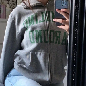 Oversized Hoodie - Oversized hoodie, lite vintage. Stor och mysig 💜 Frakt tillkommer