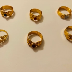Ringar - Ringar från Saudiarabien. Olika stilar. Helt nya. Inte äkta guld 