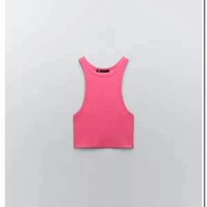 Zara linne - Säljer detta zara linne som köptes i somras men använt en gång❤️buda från 50kr