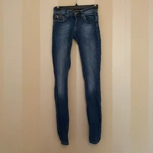 Lågmidjade jeans - Mörkblå lågmidjade jeand