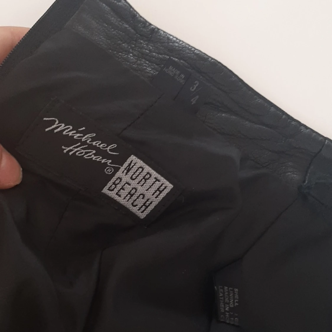 black leather skirt. - 91