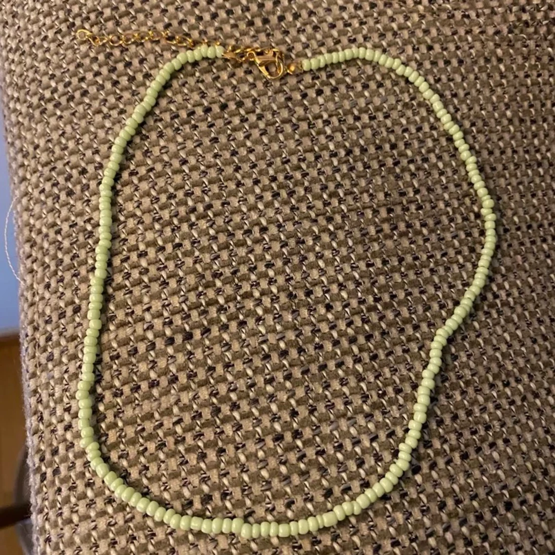 Grönt pärlhalsband - 90