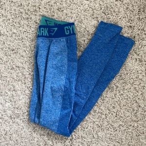 gymshark original flex leggings  - i gott skick, nypris 450kr, köpt 2017 men bara använda fåtal gånger!