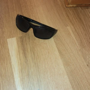 Glasögon  - En jättefina glasögon säljer de för 60kr
