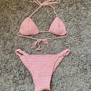 Rosa virkad bikini. Storlek xs/s. 200kr + frakt