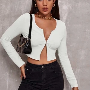 Topp  - Söt topp, prefekt till en kyligare kväll 