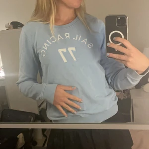 Sweatshirt  - Sailracing sweatshirt utan defekter!🤍 frakt tillkommer