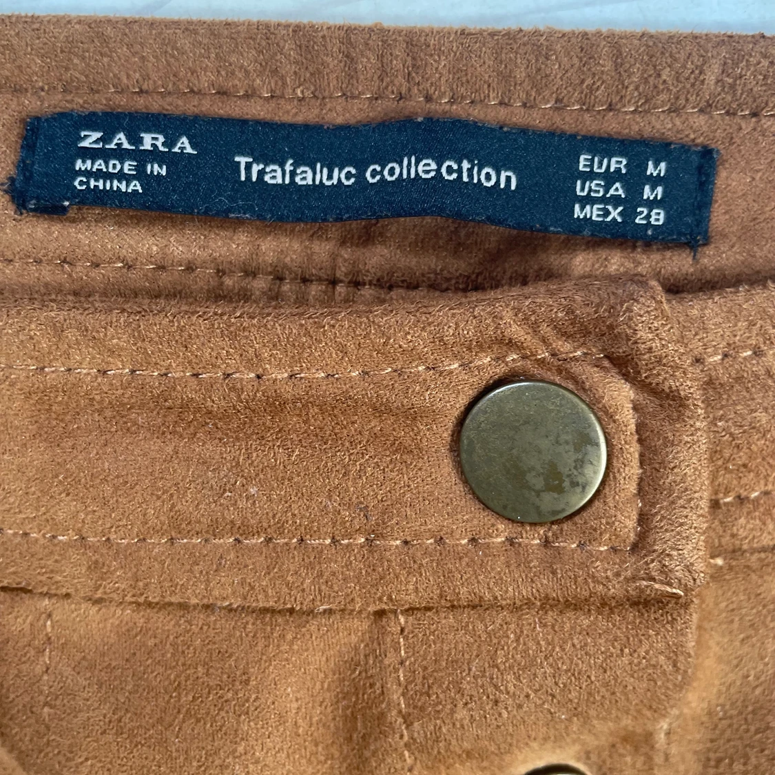 Kjol från Zara i mocka - 91