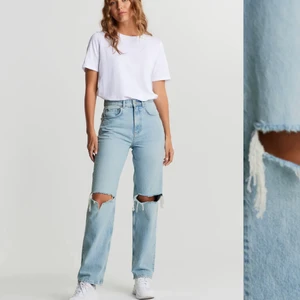 Ginatricot jeans  - Säljer mina jeans pga jag har två par. Storlek 36 och är för lång på mig som ä 154 så skulle säga att de passar upp till kanske 175cm elle liknande! Kom privat om du vill ha fler bilder☺️ 