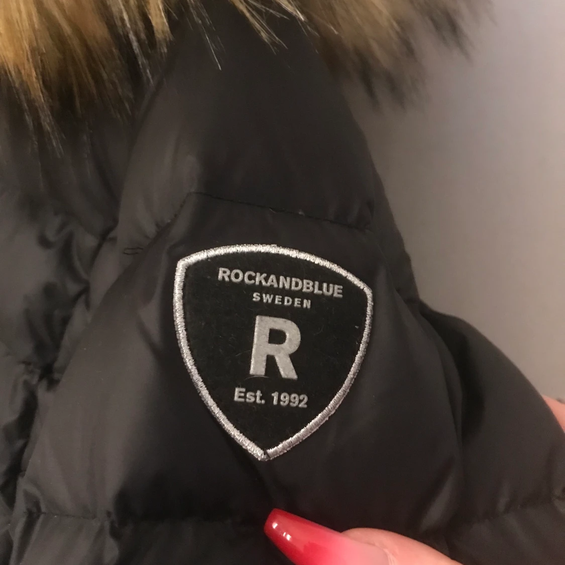 Rock and blue jacka  - 91