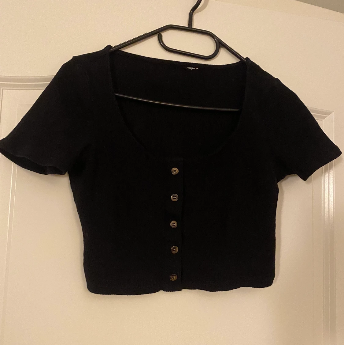 Kort topp med knappar